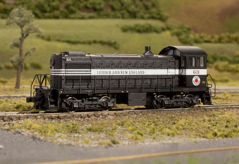 Atlas N Master S2 Locomotive